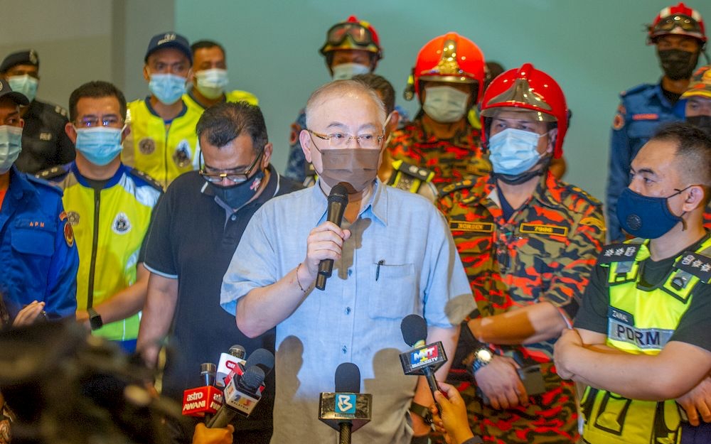 vocket-pemandu-tersalah-bawa-kereta-api-header