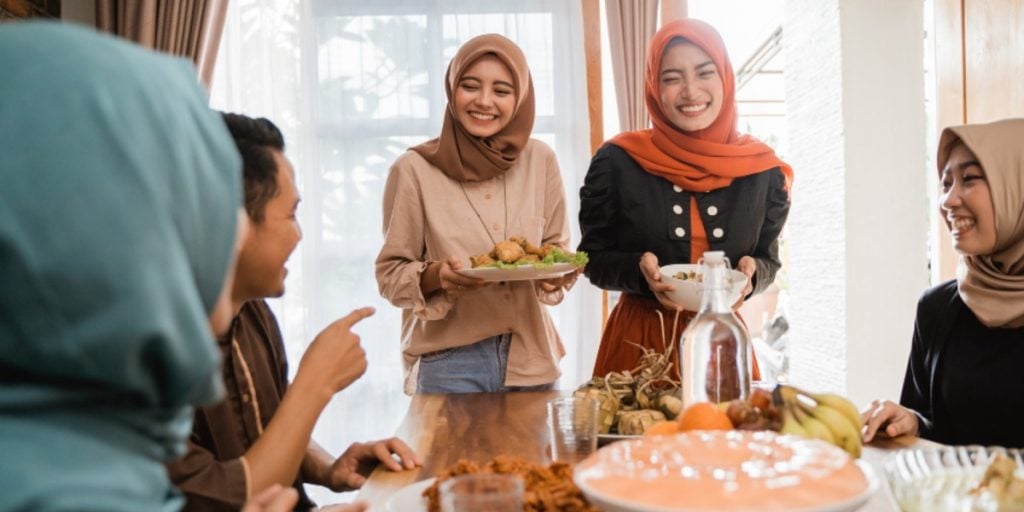 muslim-gathering