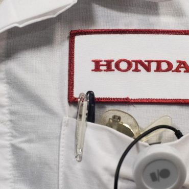 Pakaian seragam pekerja Honda