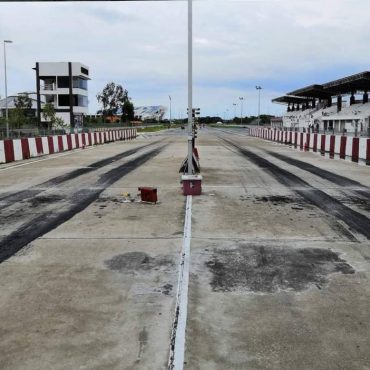 Terengganu International Drag Strip di Gong Badak