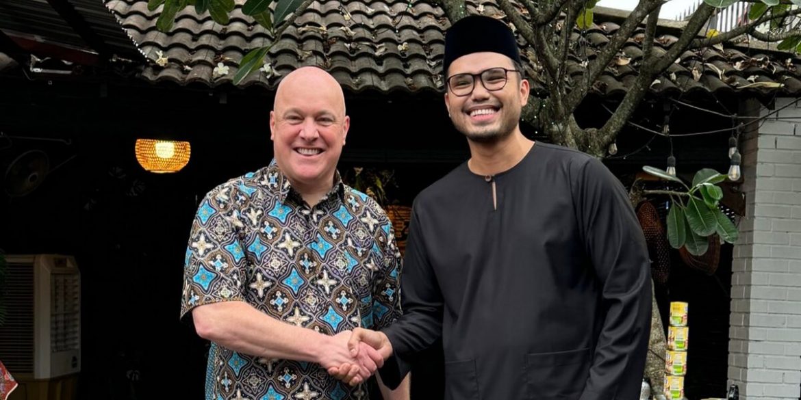 Perdana Menteri New Zealand Datang Jumpa Khairul Aming