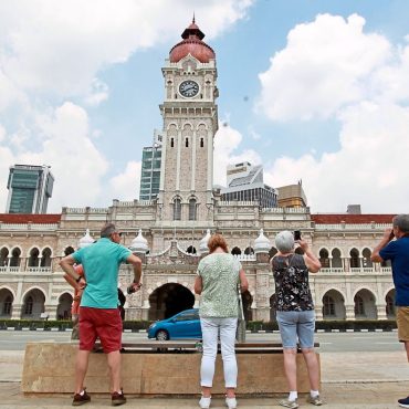 Rakyat amerika pilih Malaysia kerna negara mereka sudah tidak aman.