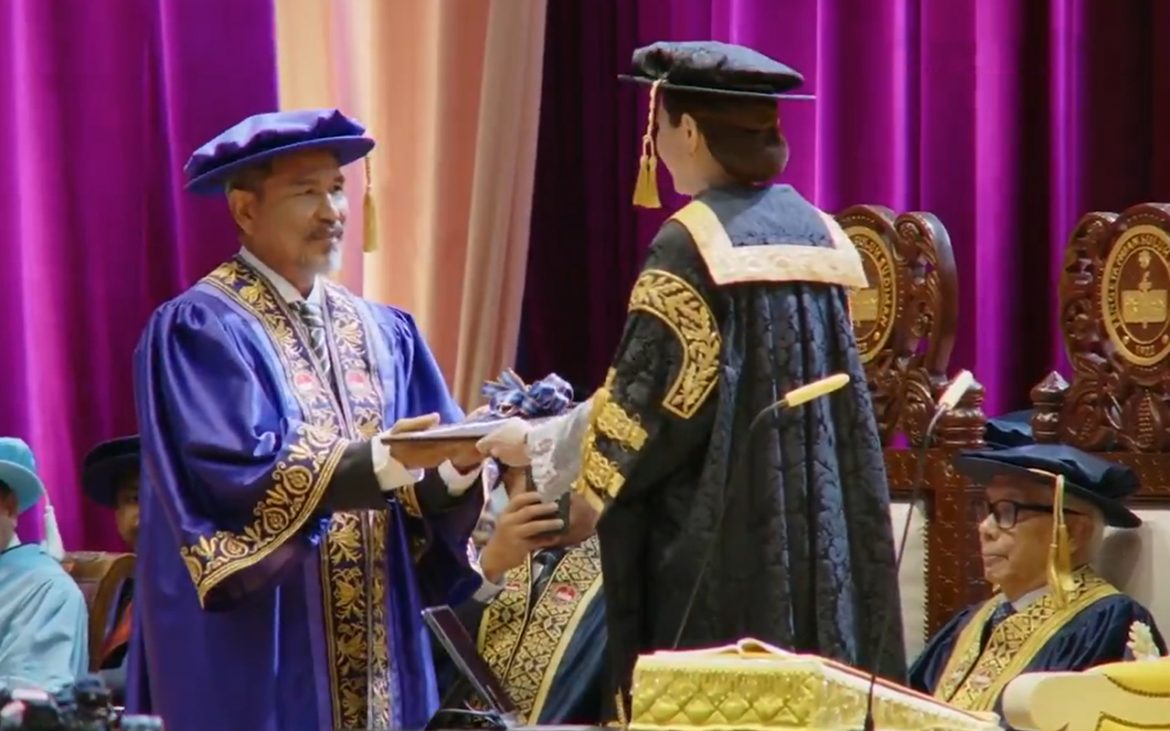 M nasir, doktor kehormat UPSI