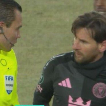 pengadil minta jersi messi