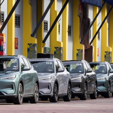 Jualan Model EV Proton Lebih Banyak Daripada Tesla