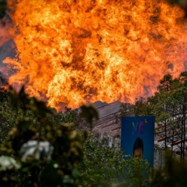 terbakar