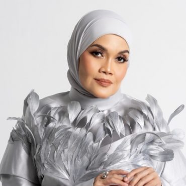 Aishah Hadiahkan Peminat ‘Taman Keabadian’, Ubat Kerinduan & Luka Hati