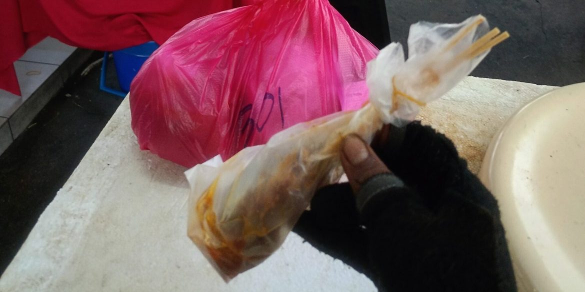 Pemilik Kedai Dipuji, Selalu Sedekah Sate Buat 'Rider' Kunyah-Kunyah Atas Motosikal