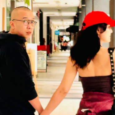Boss Ned Kongsi Foto Berpegangan Tangan Dengan Nadia Brian – ‘Awak Insan Istimewa Di Fikiranku’