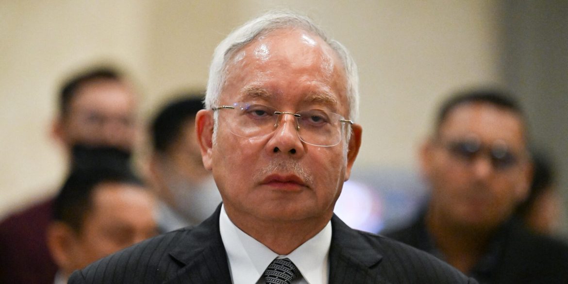 Najib Razak Dihukum Penjara 15 Tahun, Denda RM11.38 Bilion