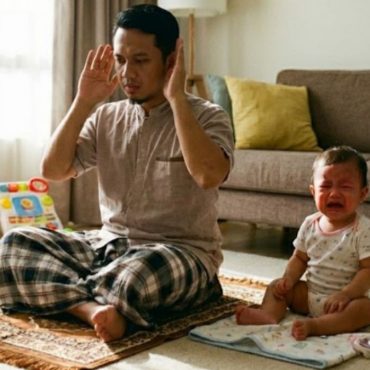 Mak-Mak Dilema Anak Menangis Waktu Solat Tapi Boleh Ke Berhenti Separuh Jalan? Ini Penjelasannya