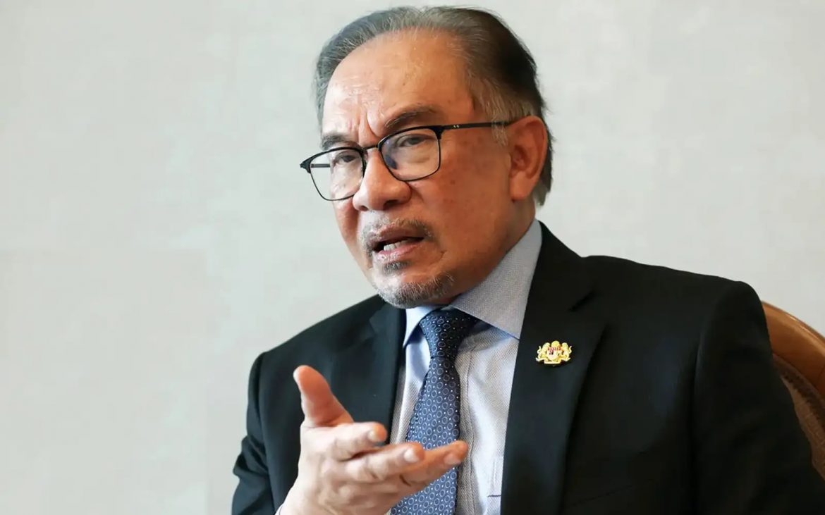 PM Beri Lampu Hijau: PBT Boleh 'Bersihkan' Rumah Ibadat Tanpa Kebenaran Sah