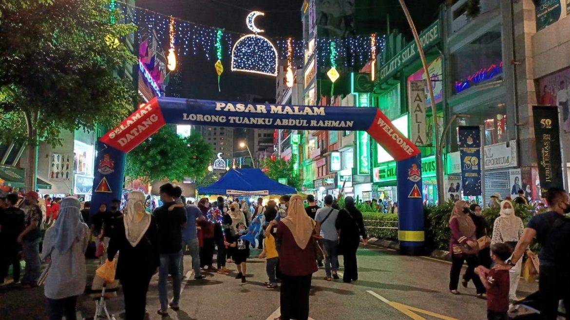 Modal Hanya RM10 Sehari, Ini Cara 'Peniaga Rambo' Boleh Niaga Secara Sah Di Jalan TAR Sepanjang Ramadan