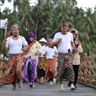 Lelaki Berbangsa Cina Nekad Pindah Terengganu: 'Saya Nak Hidup, Makan & Bernafas Macam Orang Melayu'