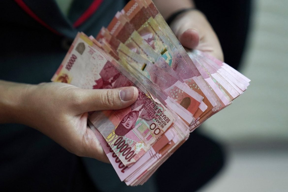 'Kenapa Rupiah Sangat Lemah?' — Ini Soalan Tentang Indonesia Yang Paling Banyak Dicari Dunia Di Google