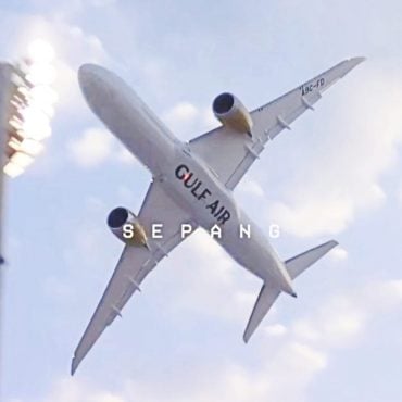 Buat Julung Kali, Gulf Air Tampil Pertunjukan Ruang Udara Khas Di Litar Sepang Sebelum F1 Bermula
