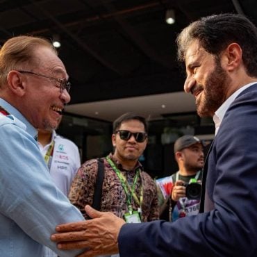 'Kerajaan Sedang Bincang' – Anwar Ibrahim Beri Bayangan F1 Kembali Ke Malaysia