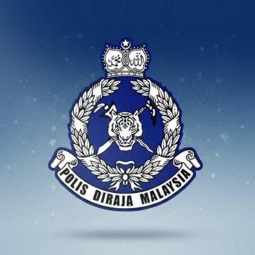 Tak Puas Hati Ditegur Punca Sekumpulan 'Ulat Gambar' Belasah Mangsa Depan KLCC